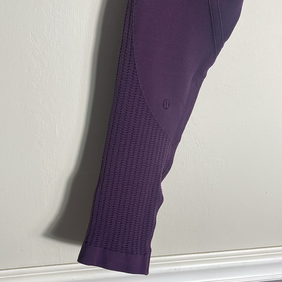 Lululemon Flow & Go Tight High Waist Purple Leggings 7/8 Length - Picture 2 of 8